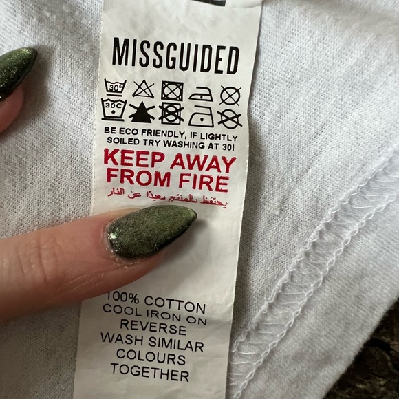 Misguided Social Distancing Tee - Picture 3 of 4